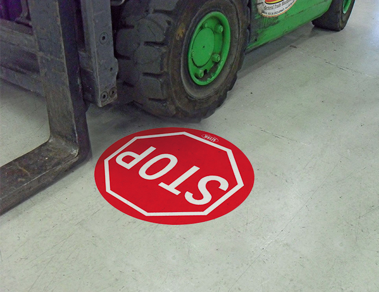 cartelli-segnaletica-aziendale-segnaletica-orizzontale-adesiva-sicurezza-utek